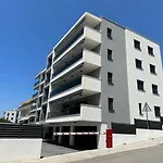 Lea, Apartment Makarska