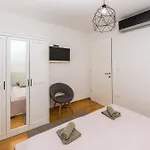 Apartment Lea,