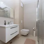 Apartment Lea,