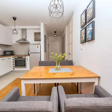 Apartman Lea,