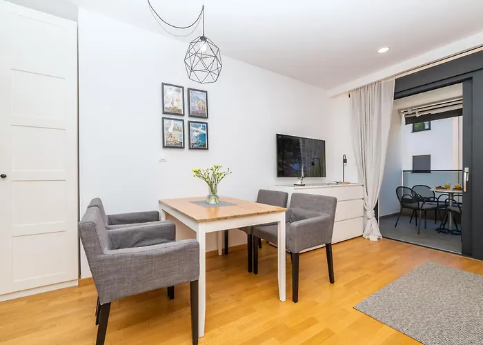 Lea, Apartment Makarska