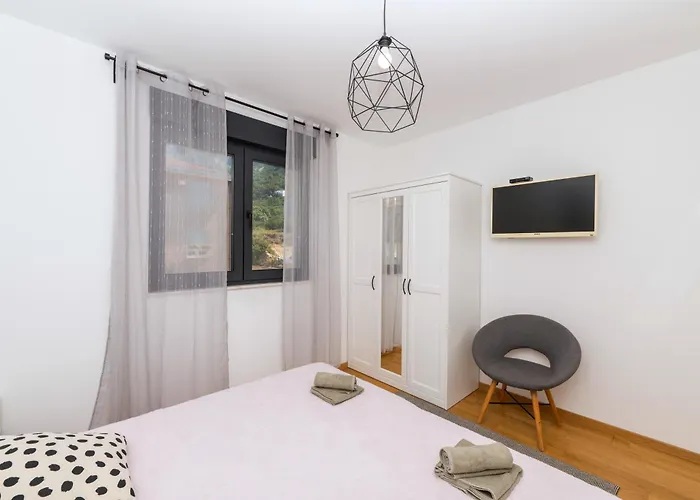 Apartment Lea, Makarska