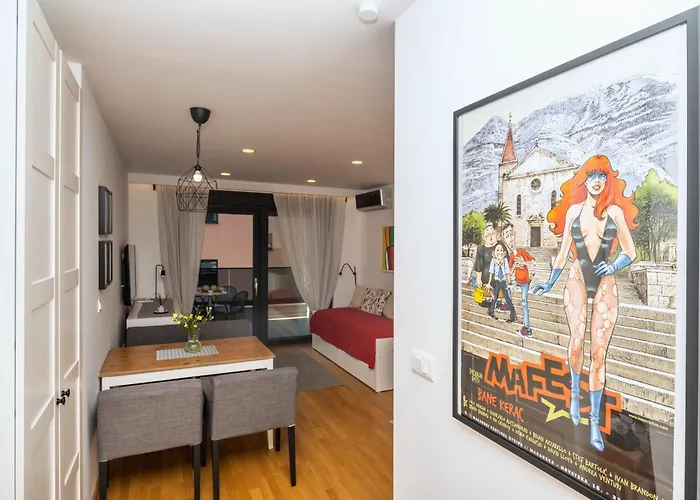 Lea, Apartament Makarska